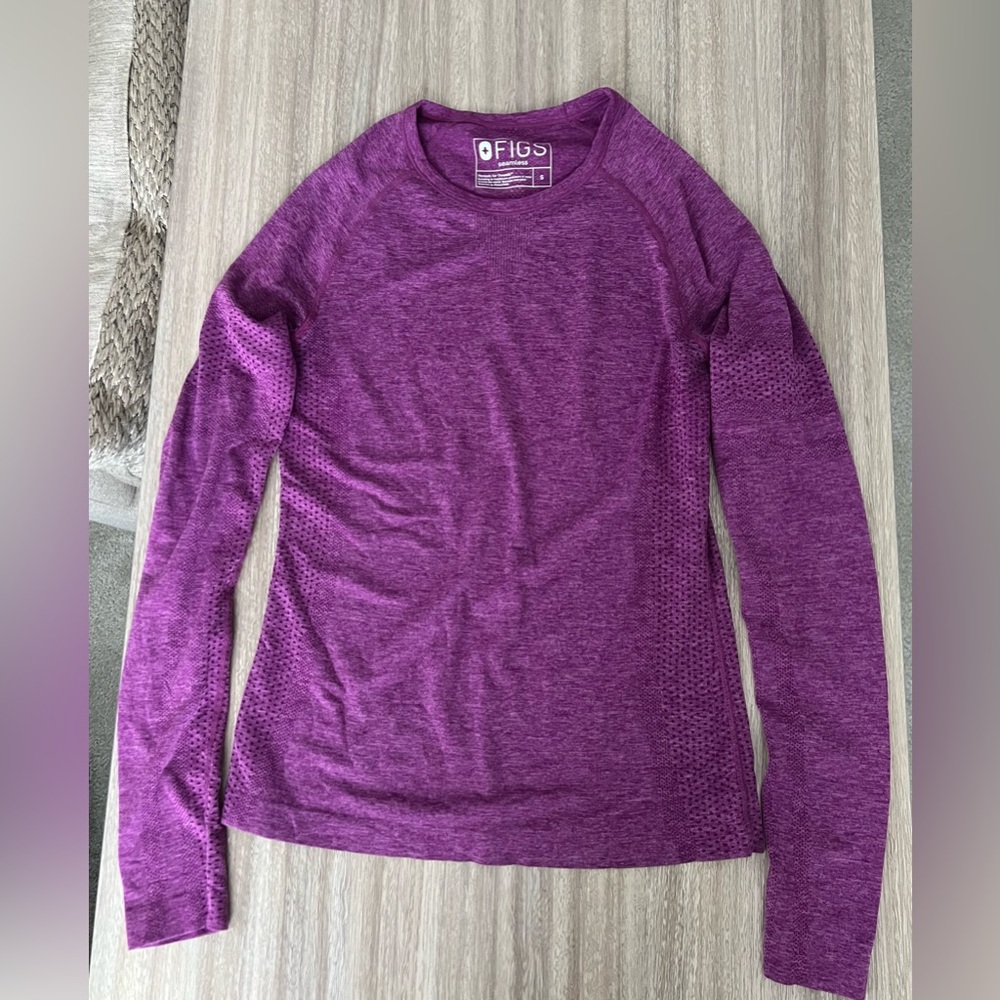 Figs Salta Underscrub in Dusk. Size Small. EUC.
